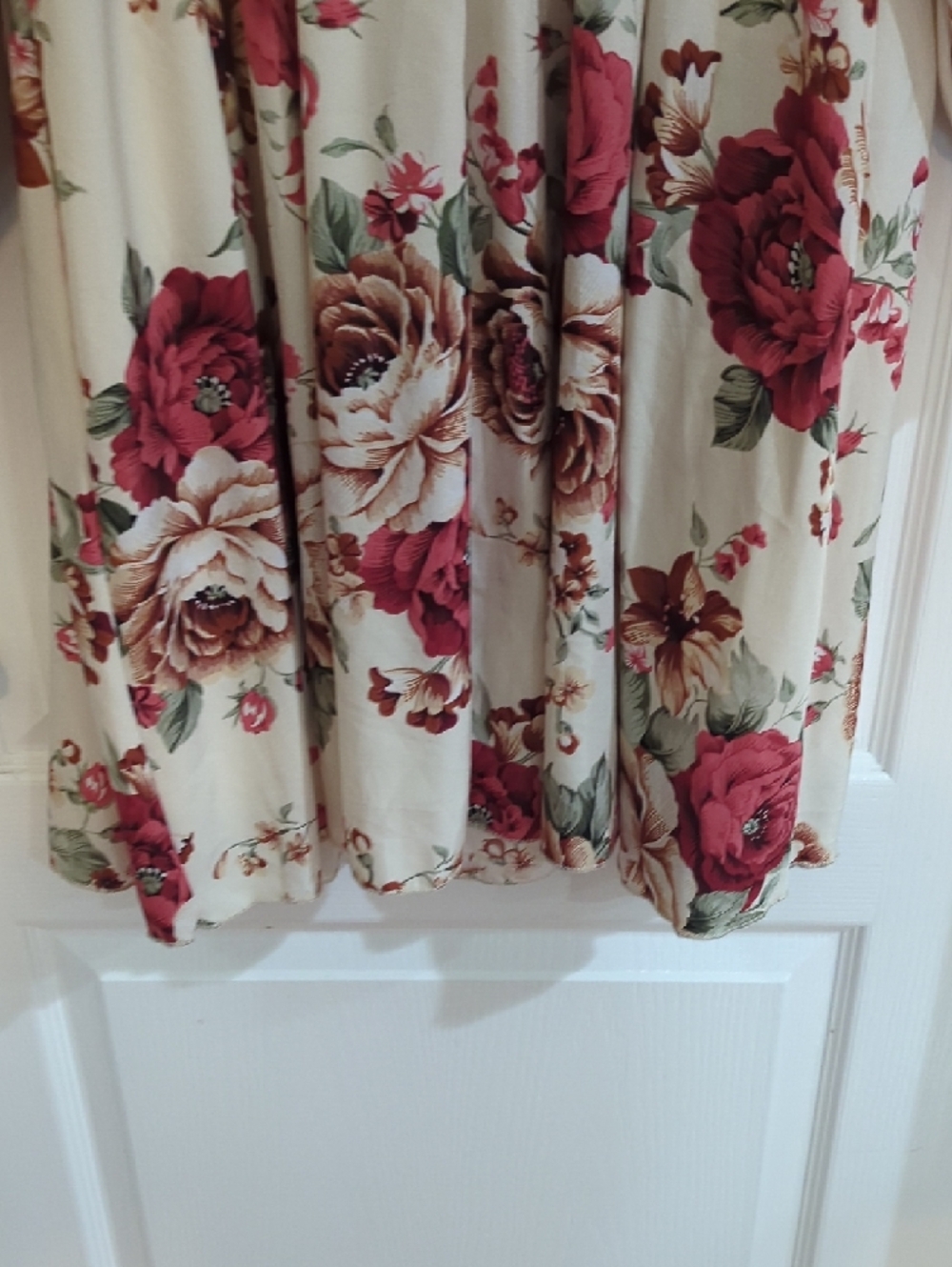 Floral Ivory and Rose Long-Sleeve Fit & Flare Dress - Picture 11 of 13